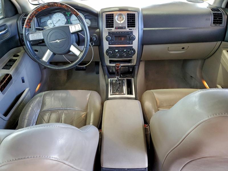 Photo 8 from auction – 2005 CHRYSLER 300 C with VIN 2C3JA63H55H110085