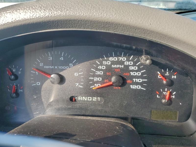 Photo 9 from auction – 2005 FORD F150 with VIN 1FTRF12255NB49265