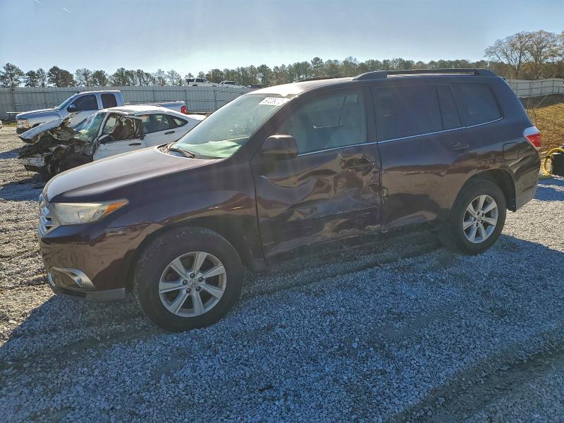 TOYOTA HIGHLANDER 2011 with VIN 5TDZA3EH2BS012350 - Photo from auction