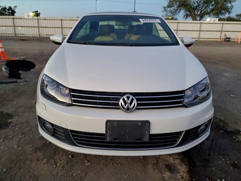 Photo 5 from auction – 2015 VOLKSWAGEN EOS LUX with VIN WVWFW8AH9FV005740