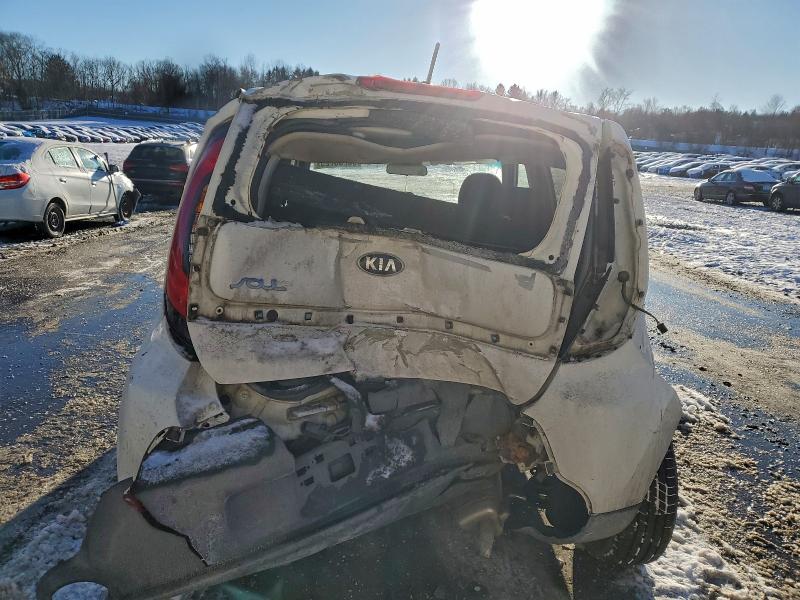 Photo 6 from auction – 2015 KIA SOUL with VIN KNDJN2A29F7207911