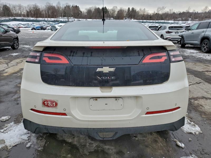 Photo 6 from auction – 2012 CHEVROLET VOLT with VIN 1G1RD6E47CU101052