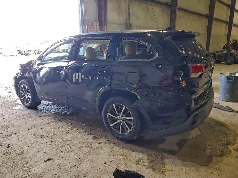 Photo 2 from auction – 2018 TOYOTA HIGHLANDER with VIN 5TDKZRFHXJS538154