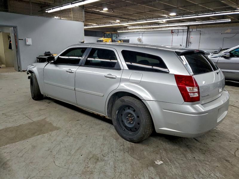 Photo 2 from auction – 2005 DODGE MAGNUM SXT with VIN 2D8FV48V25H515735