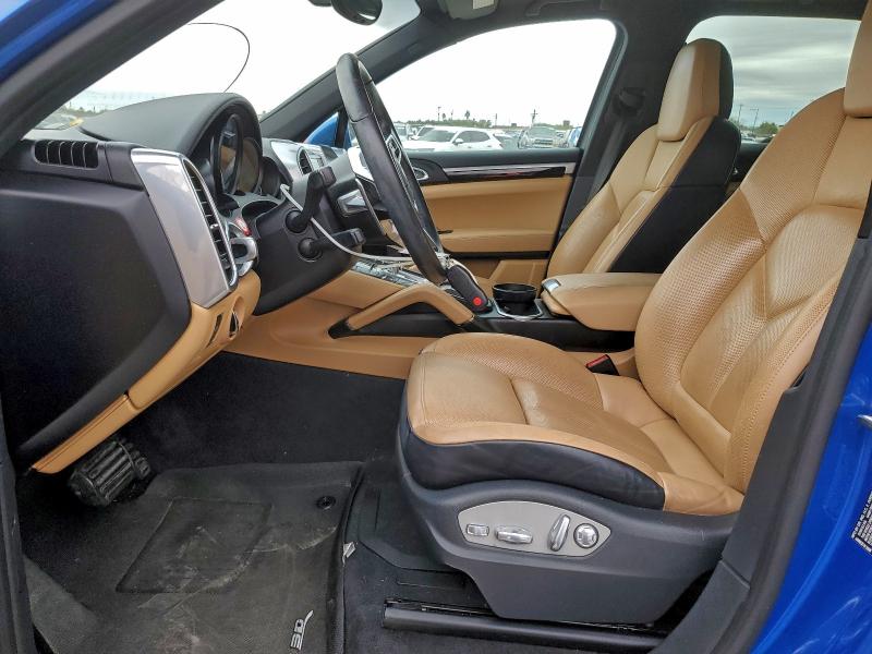 Photo 7 from auction – 2017 PORSCHE CAYENNE with VIN WP1AA2A24HKA89826