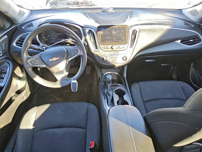 Photo 8 from auction – 2021 CHEVROLET MALIBU with VIN 1G1ZD5ST3MF068790