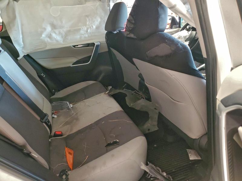 Photo 11 from auction – 2024 TOYOTA RAV4 XLE with VIN 2T3W1RFV2RC262854