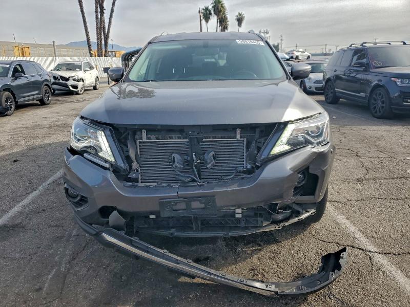 Photo 5 from auction – 2018 NISSAN PATHFINDER with VIN 5N1DR2MN3JC640059