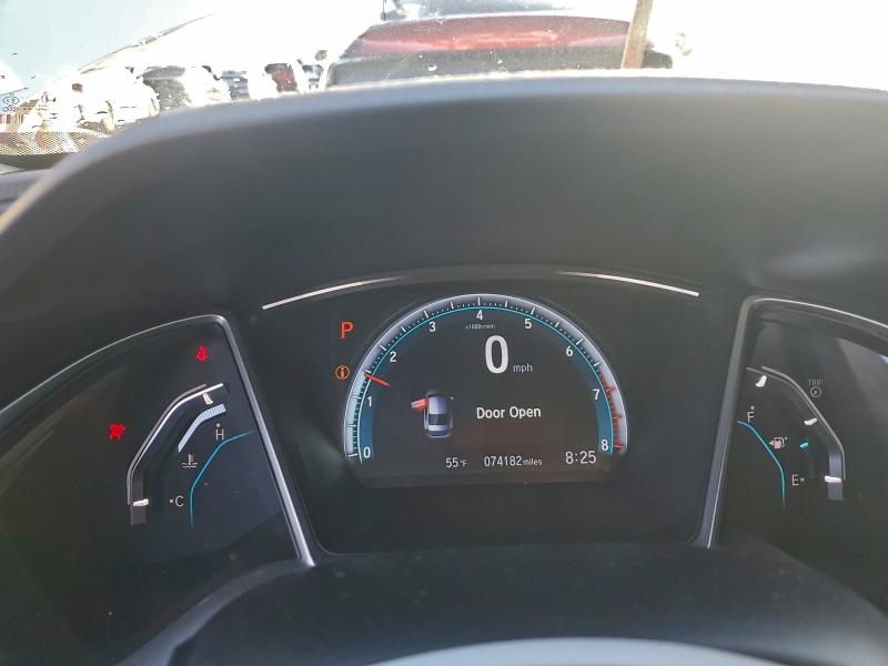 Photo 9 from auction – 2018 HONDA CIVIC EX with VIN 19XFC2F7XJE209045