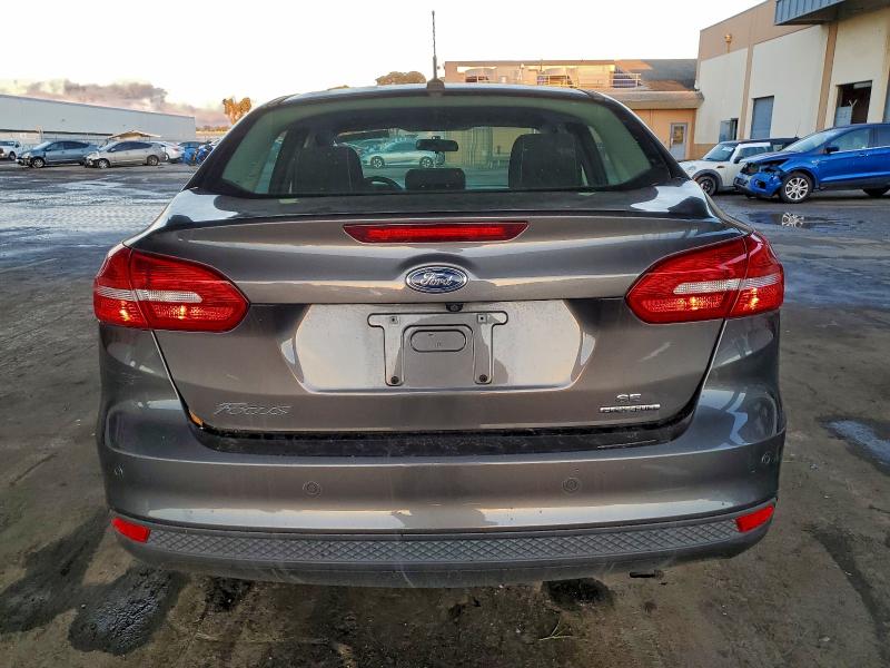 Photo 6 from auction – 2015 FORD FOCUS SE with VIN 1FADP3F28FL341358