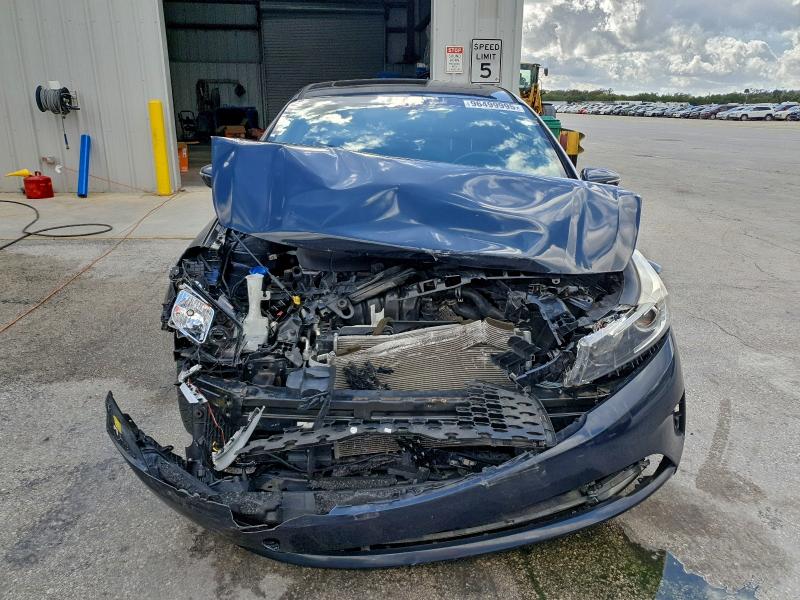 Photo 5 from auction – 2017 KIA FORTE EX with VIN KNAFX5A89H5726796