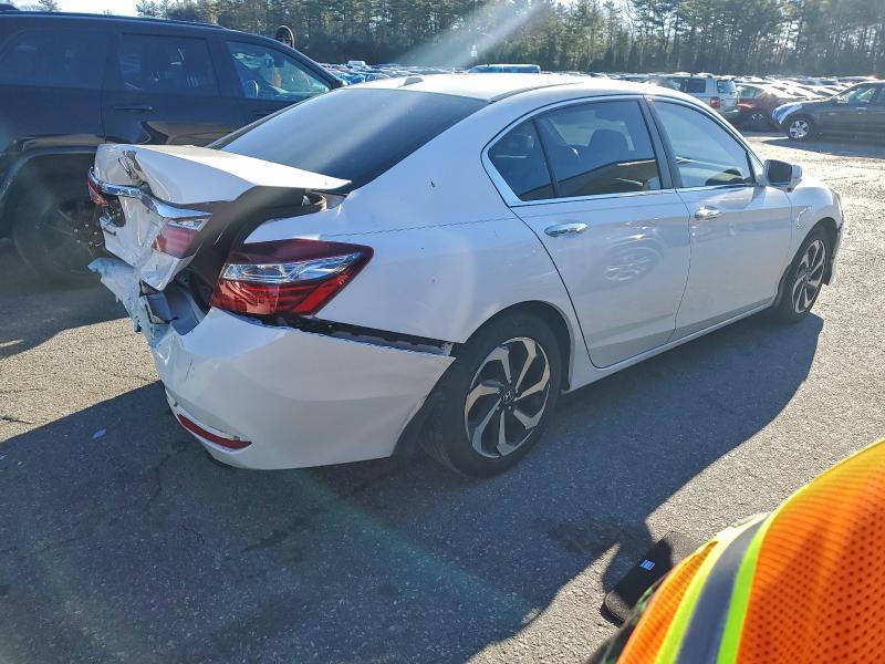 Photo 3 from auction – 2016 HONDA ACCORD EXL with VIN 1HGCR2F84GA069985