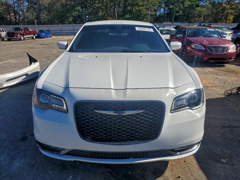 Photo 5 from auction – 2020 CHRYSLER 300 S with VIN 2C3CCAGG8LH158927