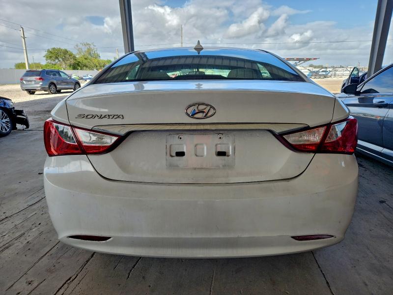 Photo 6 from auction – 2013 HYUNDAI SONATA GLS with VIN 5NPEB4AC5DH545264