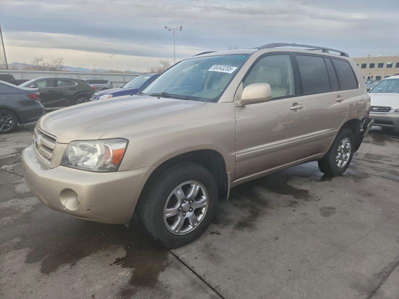 TOYOTA HIGHLANDER 2005 с VIN JTEEP21A450111416 - Фото с аукциона