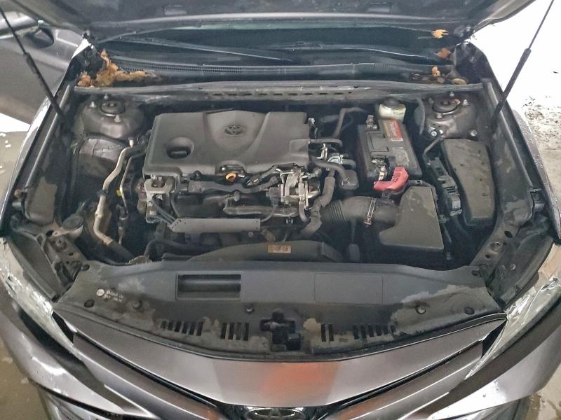 Photo 11 from auction – 2018 TOYOTA CAMRY L with VIN 4T1B11HK3JU040256
