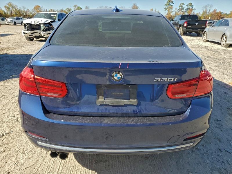 Photo 6 from auction – 2017 BMW 330 I with VIN WBA8B9G34HNU56676