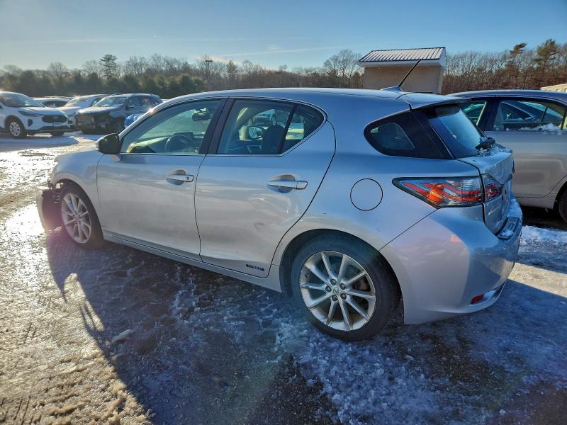 Photo 2 from auction – 2012 LEXUS CT 200 with VIN JTHKD5BH2C2063234