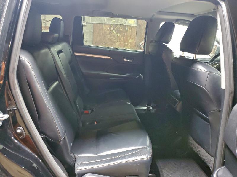 Photo 11 from auction – 2016 TOYOTA HIGHLANDER with VIN 5TDJKRFH8GS502360