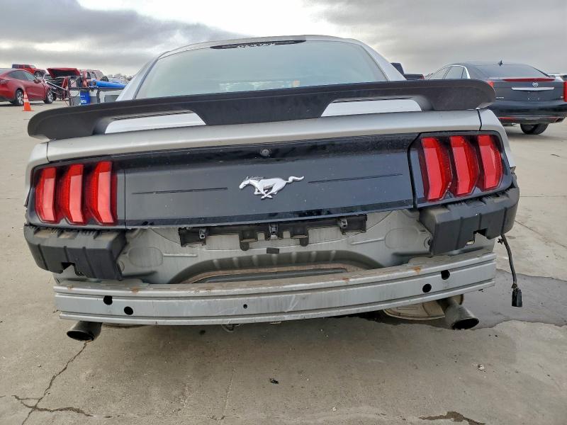 Photo 6 from auction – 2018 FORD MUSTANG with VIN 1FA6P8TH8J5122458