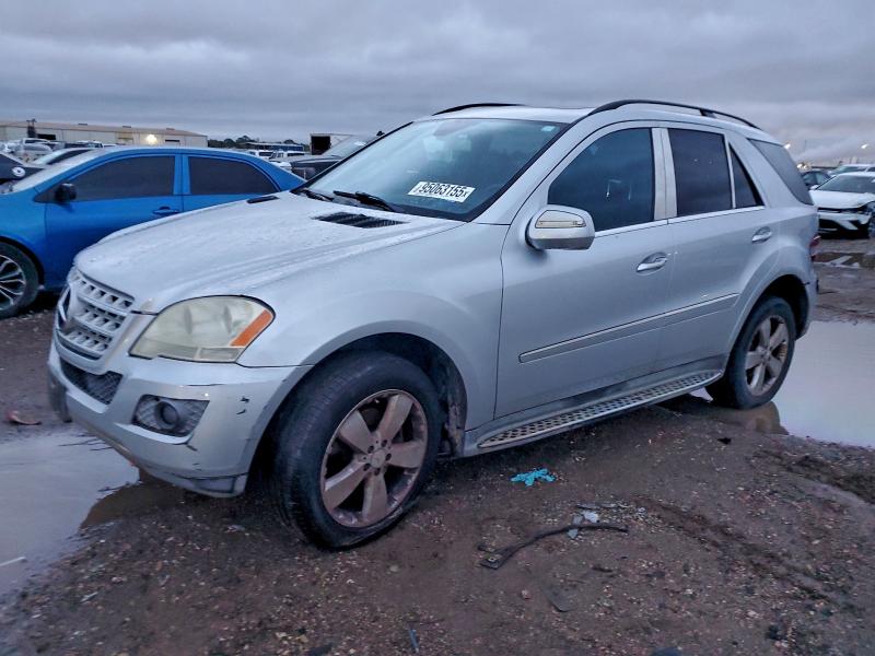 2010 MERCEDES-BENZ UK