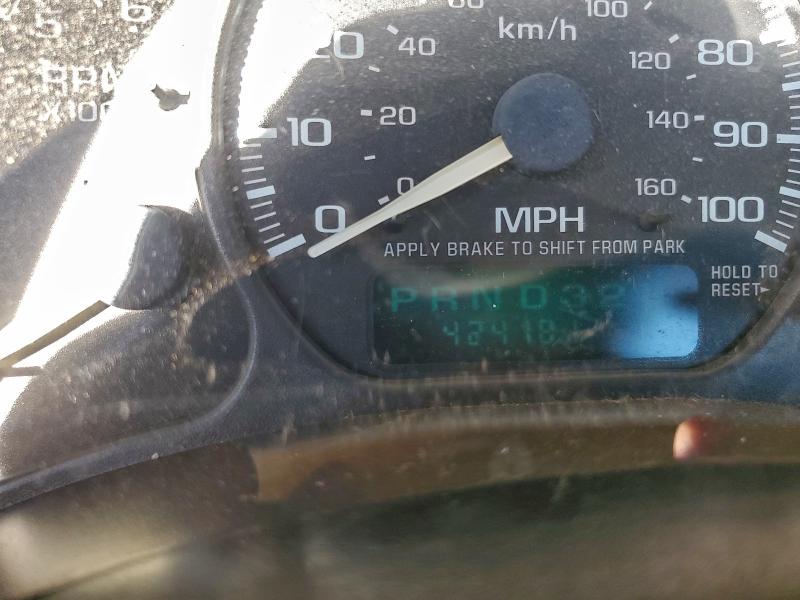 Photo 9 from auction – 2002 CHEVROLET SILVERADO with VIN 1GCEC14W12Z346591