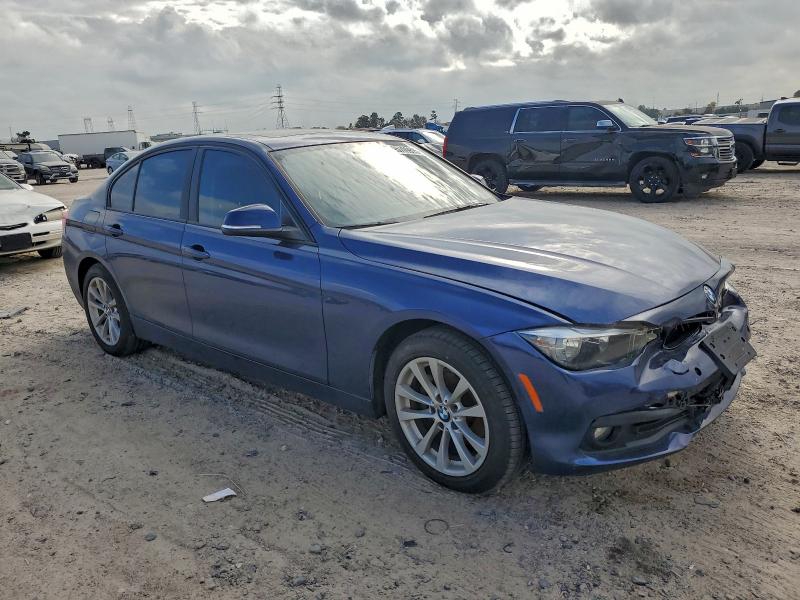 Photo 4 from auction – 2017 BMW 320 XI with VIN WBA8A3C34HA067257