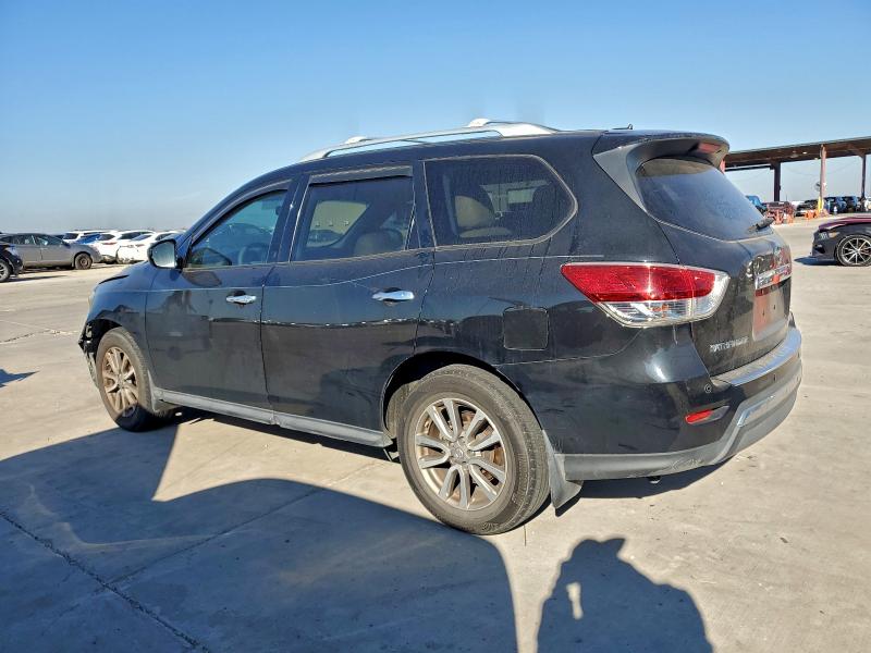 Photo 2 from auction – 2015 NISSAN PATHFINDER with VIN 5N1AR2MN5FC718772