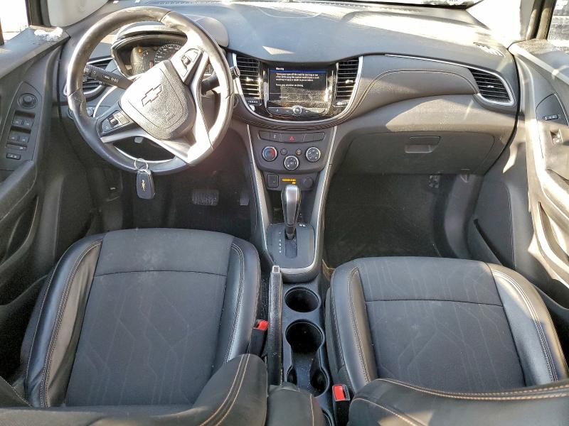 Photo 8 from auction – 2021 CHEVROLET TRAX 1LT with VIN KL7CJLSB7MB310891