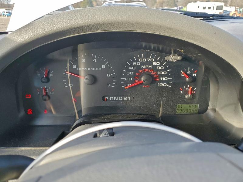 Photo 9 from auction – 2006 FORD F150 with VIN 1FTRX12W96KC15772