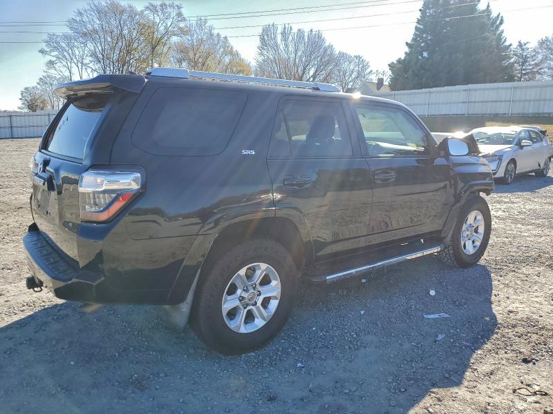 Photo 3 from auction – 2015 TOYOTA 4RUNNER SR with VIN JTEZU5JR1F5097450
