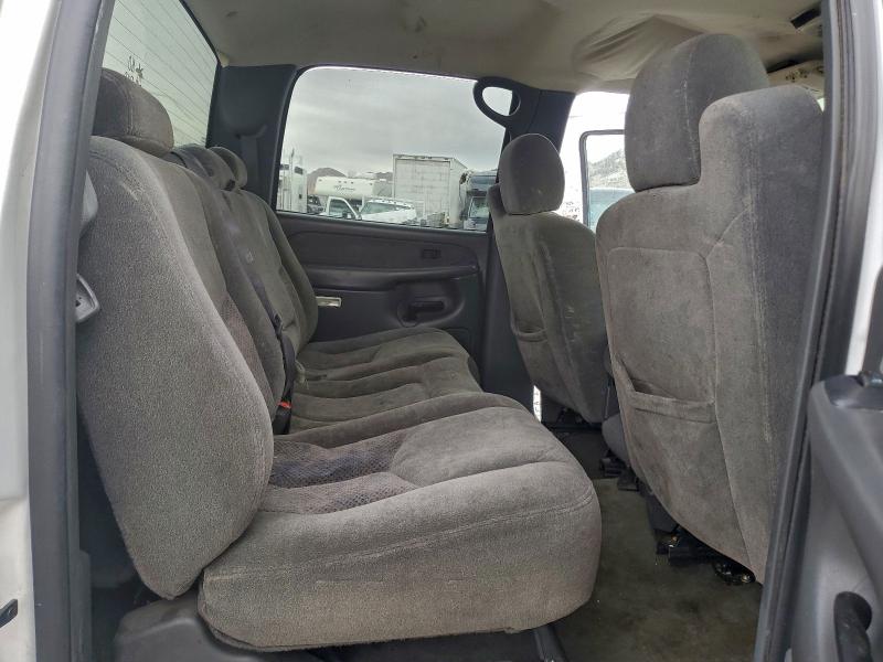Photo 10 from auction – 2003 CHEVROLET SILVERADO with VIN 1GCHC23U83F239298