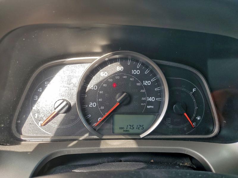 Photo 9 from auction – 2015 TOYOTA RAV4 LE with VIN JTMZFREV6FD076449