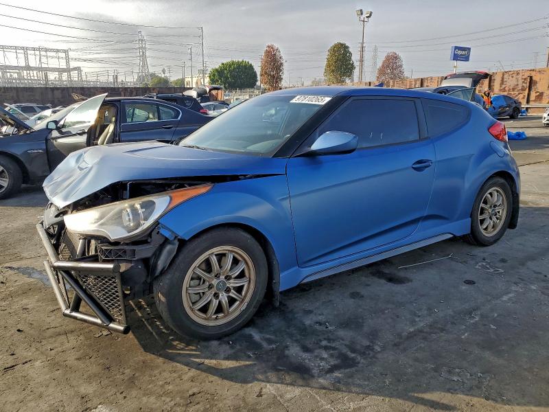HYUNDAI VELOSTER T 2016 with VIN KMHTC6AE4GU264175 - Photo from auction