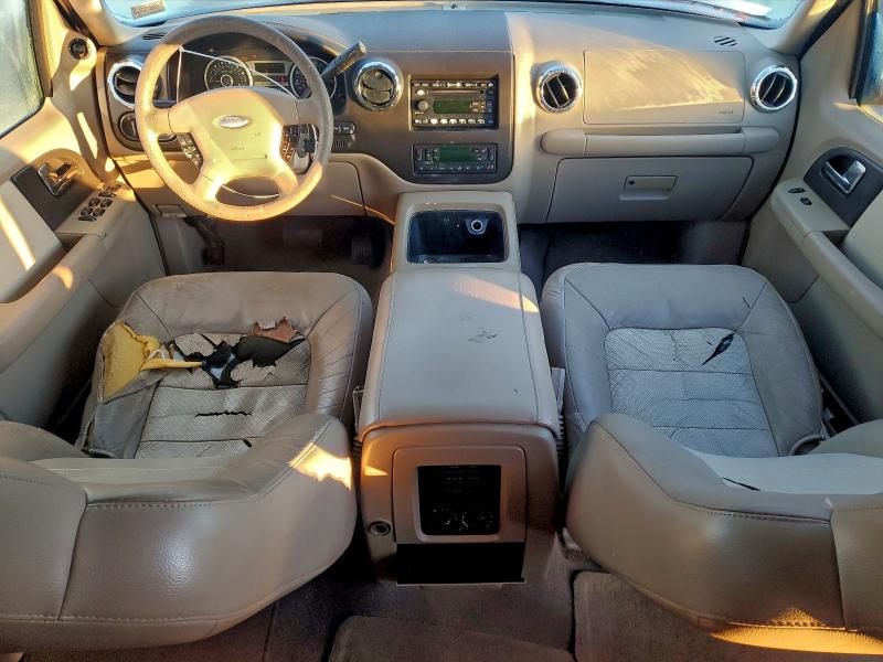 Photo 8 from auction – 2005 FORD EXPEDITION with VIN 1FMFU17575LA92196