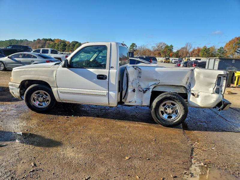 Photo 2 from auction – 2004 CHEVROLET SILVERADO with VIN 1GCEC14VX4Z171669