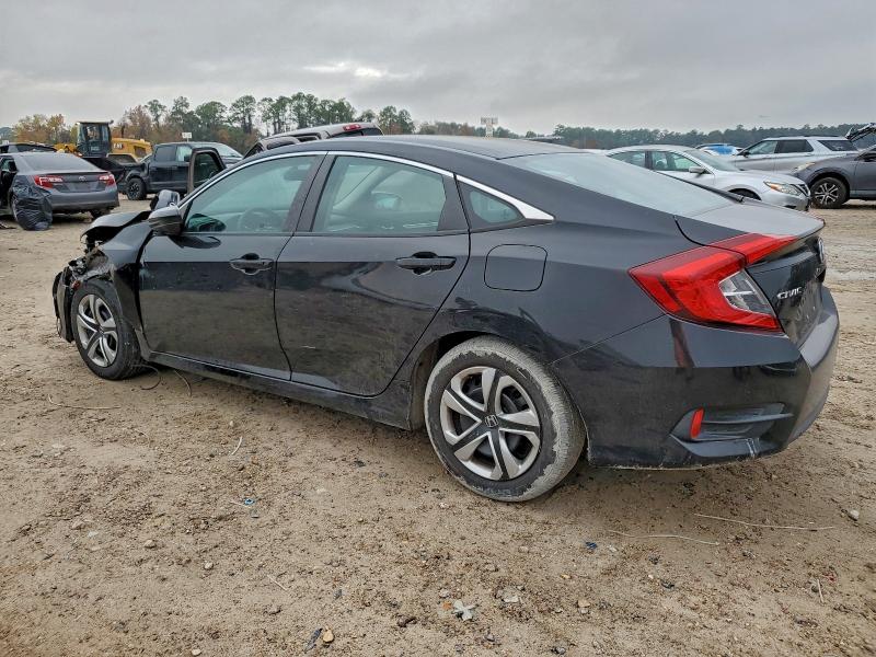 Photo 2 from auction – 2017 HONDA CIVIC LX with VIN 2HGFC2F59HH559216