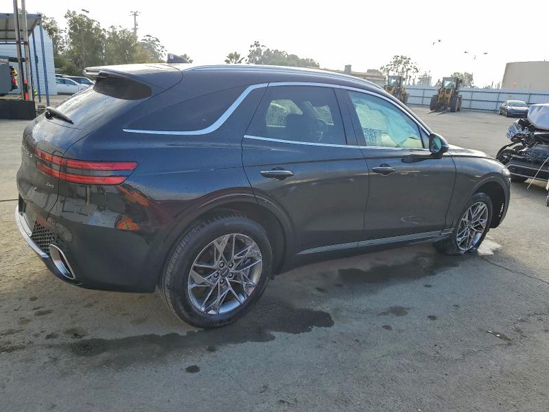 Photo 3 from auction – 2025 GENESIS GV70 BASE with VIN KMUMADTB9SU197567