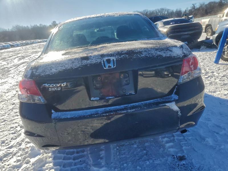 Photo 6 from auction – 2010 HONDA ACCORD with VIN 1HGCP2F70AA021744