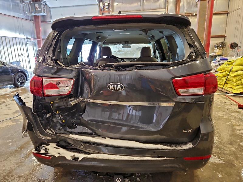 Photo 6 from auction – 2016 KIA SEDONA LX with VIN KNDMB5C17G6158016