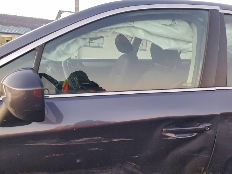 Photo 7 from auction – 2015 SUBARU LEGACY 2.5 with VIN 4S3BNAC64F3066333