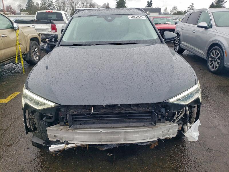 Photo 5 from auction – 2024 AUDI Q8 E-TRON with VIN WA16ABGE7RB008760