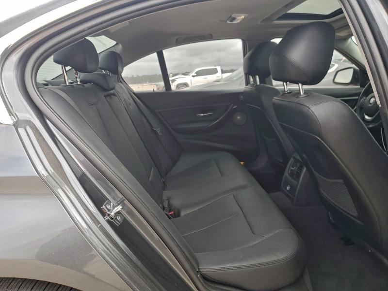 Photo 10 from auction – 2012 BMW 328 I with VIN WBA3A5G56CNP17337