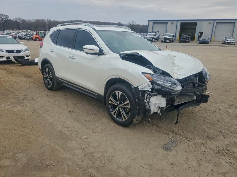 Photo 4 from auction – 2017 NISSAN ROGUE SV with VIN 5N1AT2MV4HC745398