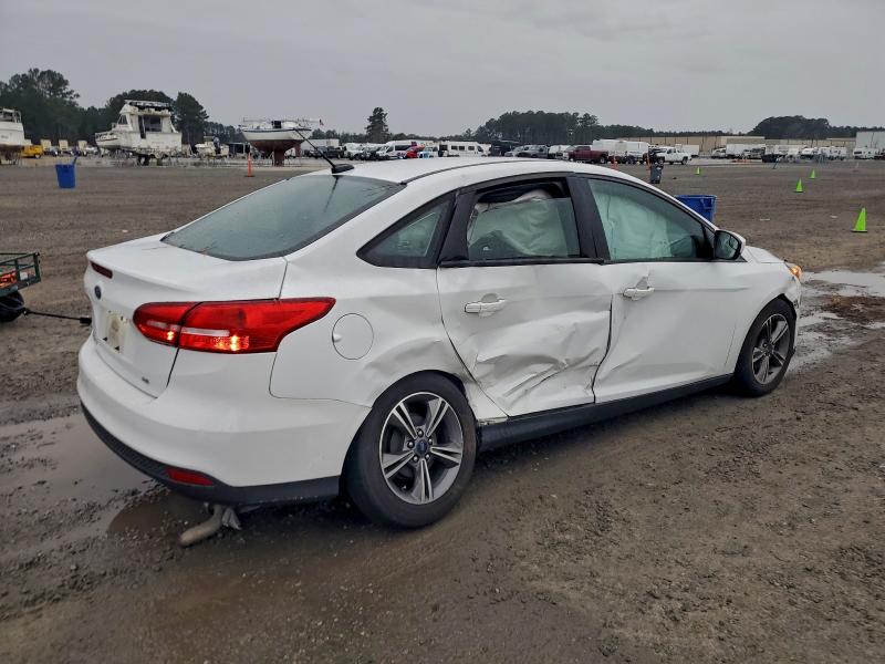 Photo 3 from auction – 2018 FORD FOCUS SE with VIN 1FADP3F29JL278991