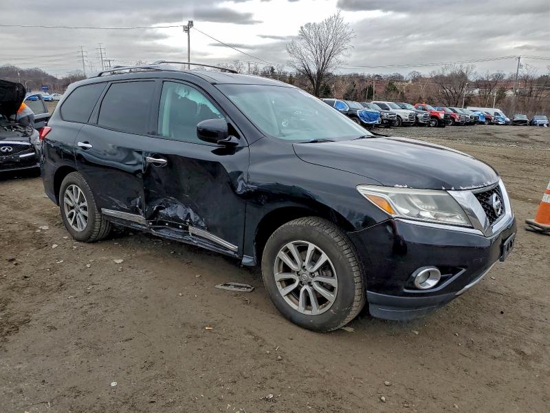 Photo 4 from auction – 2013 NISSAN PATHFINDER with VIN 5N1AR2MM9DC610370