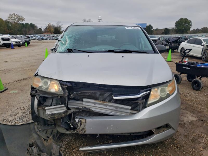 Photo 5 from auction – 2014 HONDA ODYSSEY with VIN 5FNRL5H22EB063157