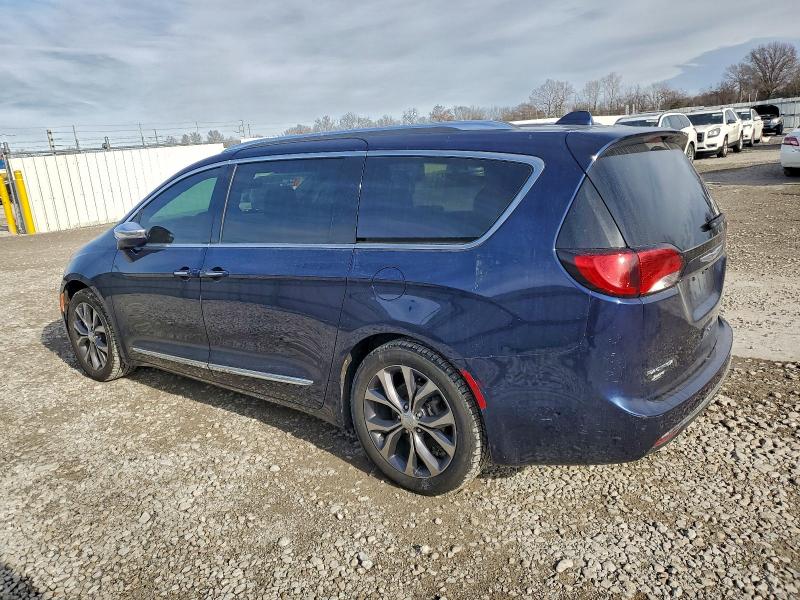 Photo 2 from auction – 2018 CHRYSLER PACIFICA L with VIN 2C4RC1GG7JR117637