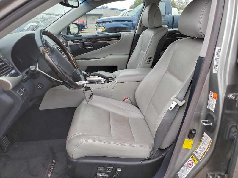 Photo 7 from auction – 2016 LEXUS LS 460 with VIN JTHBL5EFXG5142118