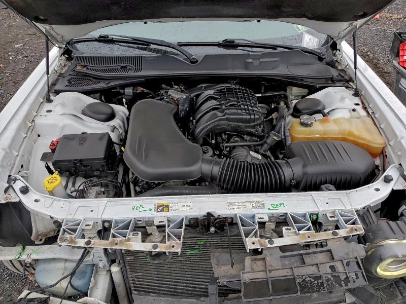 Photo 11 from auction – 2015 DODGE CHALLENGER with VIN 2C3CDZAG4FH718810